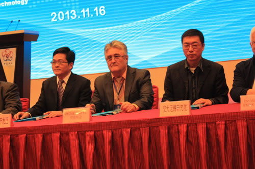 Il professor Chikhotkin Viktor Fedorovich prende partecipare alla terza Cina (Wuxi) Talenti Overseas High-Tech e Fiera Promotion