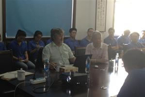 Il professor Chikhotkin Viktor Fedorovich Eseguita Technical Guidance